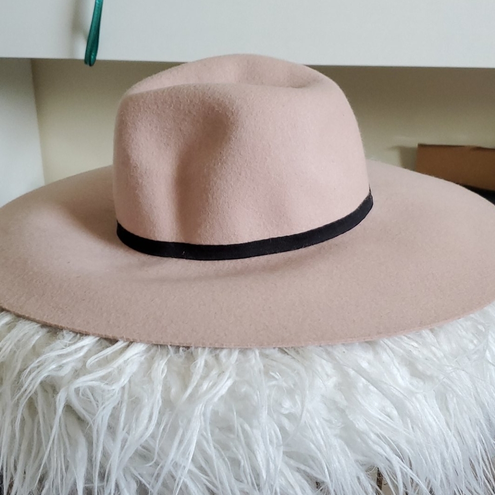 Hat - Picture 2 of 3